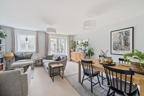 3 bedroom semi-detached house for sale, Russ Avenue, Faringdon, Oxfordshire, SN7