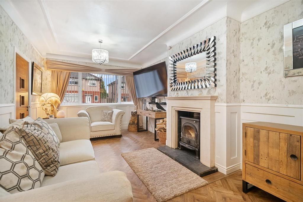 Living Room6.jpg