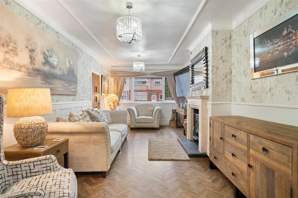 Living Room5.jpg