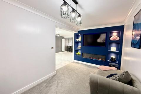 3 bedroom detached house for sale, Glevum Avenue, Ingleby Barwick, Stockton-On-Tees