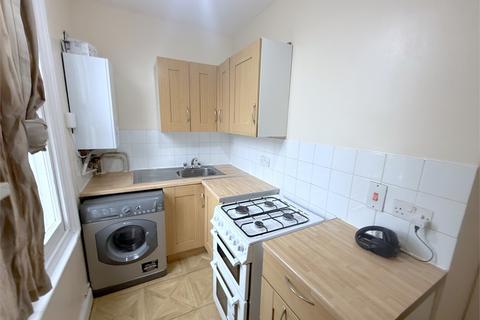 1 bedroom flat to rent, Kellett Road, Brixton, London.