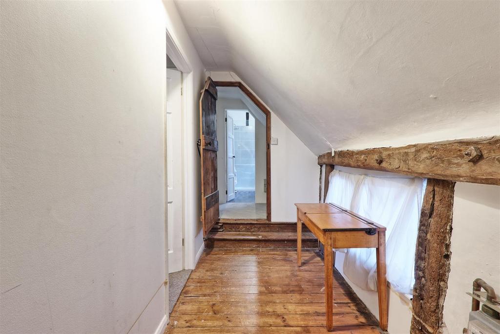 IMG 9527 8 9 easy HDR-interior3.jpg