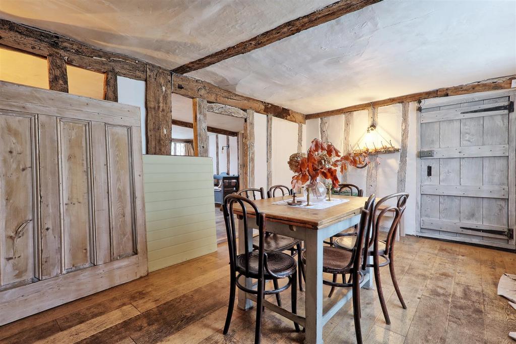 IMG 9479 80 81 easy HDR-interior3.jpg