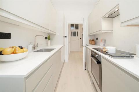 1 bedroom flat for sale, Philbeach Gardens, London SW5
