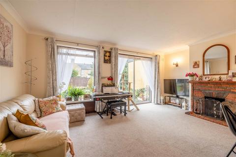 2 bedroom semi-detached bungalow for sale, Sheepcote Road, Eton Wick, Windsor