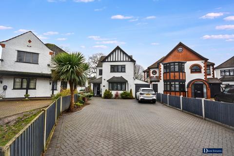 5 bedroom detached house for sale, Castellan Avenue, Gidea Park, Romford, RM2