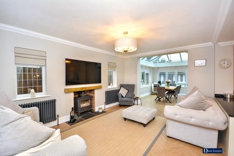 5 bedroom detached house for sale, Castellan Avenue, Gidea Park, Romford, RM2