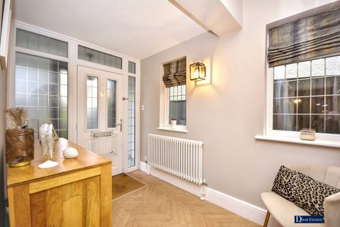 5 bedroom detached house for sale, Castellan Avenue, Gidea Park, Romford, RM2