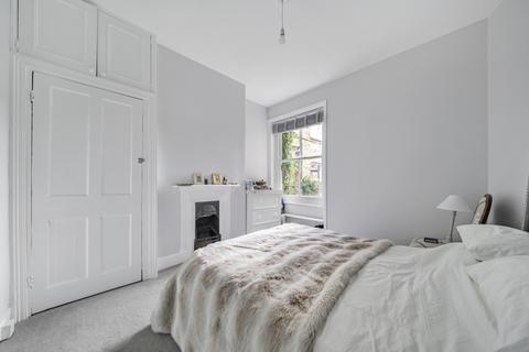 2 bedroom flat to rent, Emlyn Road, Shepherds Bush, London, W12
