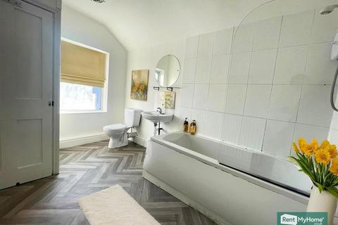 2 bedroom detached house to rent, Livingstone Street, Leicester