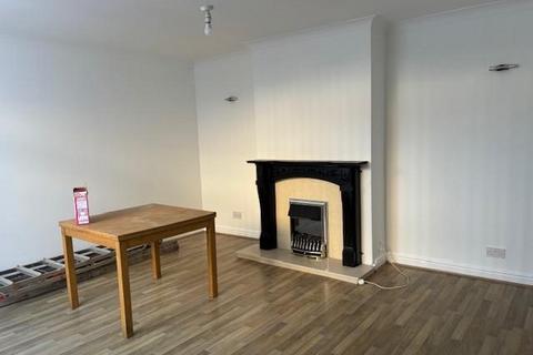 3 bedroom semi-detached house to rent, Erw Ifan, Pencoed, Bridgend