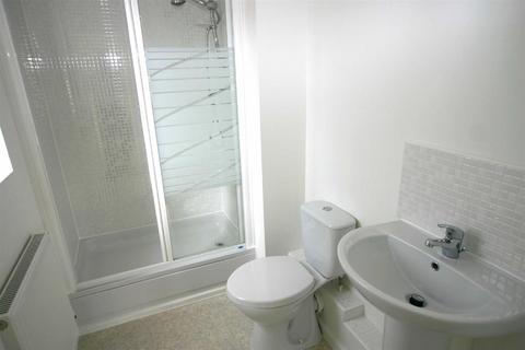 2 bedroom apartment to rent, Ashdown Grove, Walsall