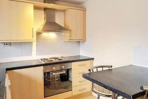 2 bedroom flat to rent, Navigation Walk, Leeds, UK, LS10