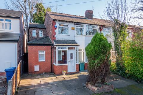 4 bedroom semi-detached house for sale, Fairway, Prestwich, M25