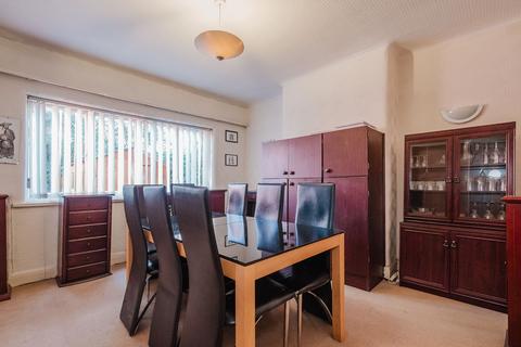 4 bedroom semi-detached house for sale, Fairway, Prestwich, M25