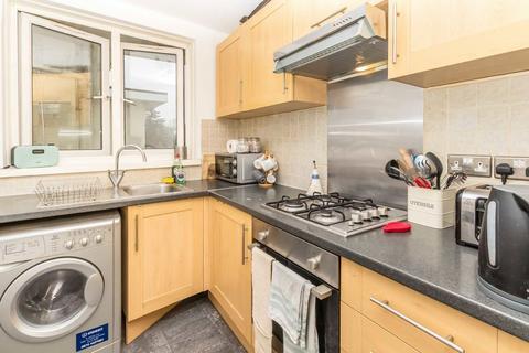 undefined, Lake Close, London SW19