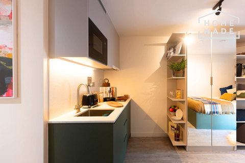 Studio to rent, The Rex, Clarence St., KT1