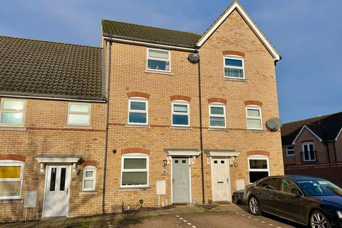 4 bedroom terraced house for sale - Dobede Way, Soham.