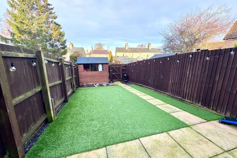 4 bedroom terraced house for sale, Dobede Way, Soham.