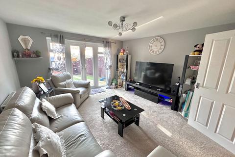 4 bedroom terraced house for sale, Dobede Way, Soham.