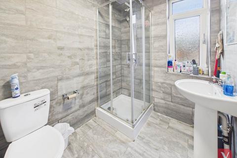 3 bedroom end of terrace house for sale, Poynters Road, Dunstable LU5