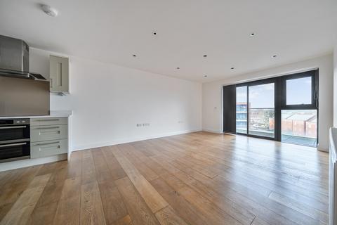 2 bedroom flat to rent, Racecourse Road, Racecourse, Newbury, RG14