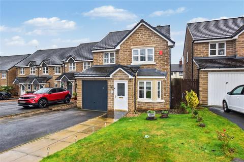 3 bedroom detached house for sale, Summerley Court, Idle, Bradford, West Yorkshire