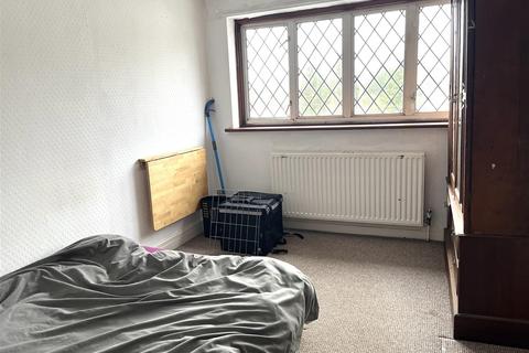 6 bedroom semi-detached house for sale, St. Michaels Avenue, Wembley