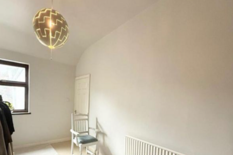 2 bedroom terraced house to rent, Baskerville Road, Stoke-on-Trent ST1