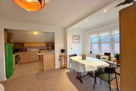 2 bedroom flat for sale, Pennine View Close, Carlisle CA1
