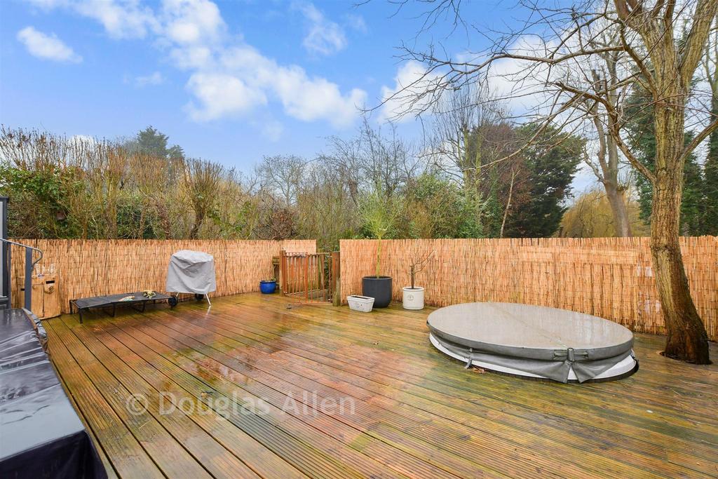 Patio / Decking*