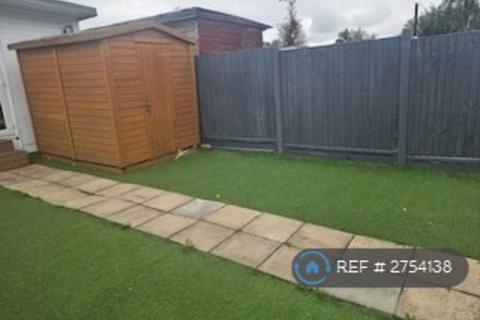 4 bedroom terraced house to rent, Coldharbour Lane, Sittingbourne, ME10