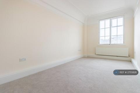 3 bedroom flat to rent, Lord Street, Southport, PR8