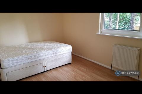 undefined, Great Hollands Estate, Bracknell, RG12