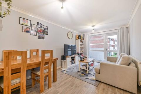 1 bedroom flat for sale, Rosewood Court, North Kingston, Kingston upon Thames, KT2