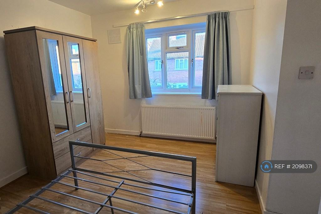 Rear Bedroom