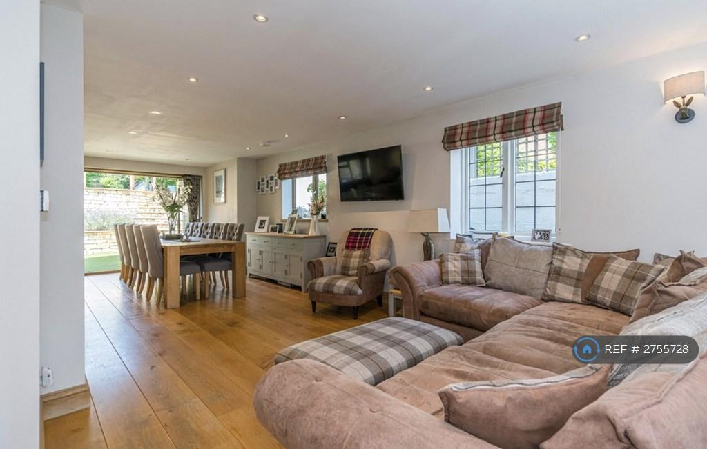 Open Plan Kitchen/Dining/Living Area2