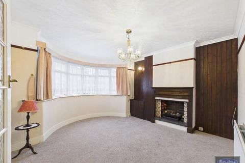 4 bedroom semi-detached house to rent, Tavistock Road, Welling , Kent