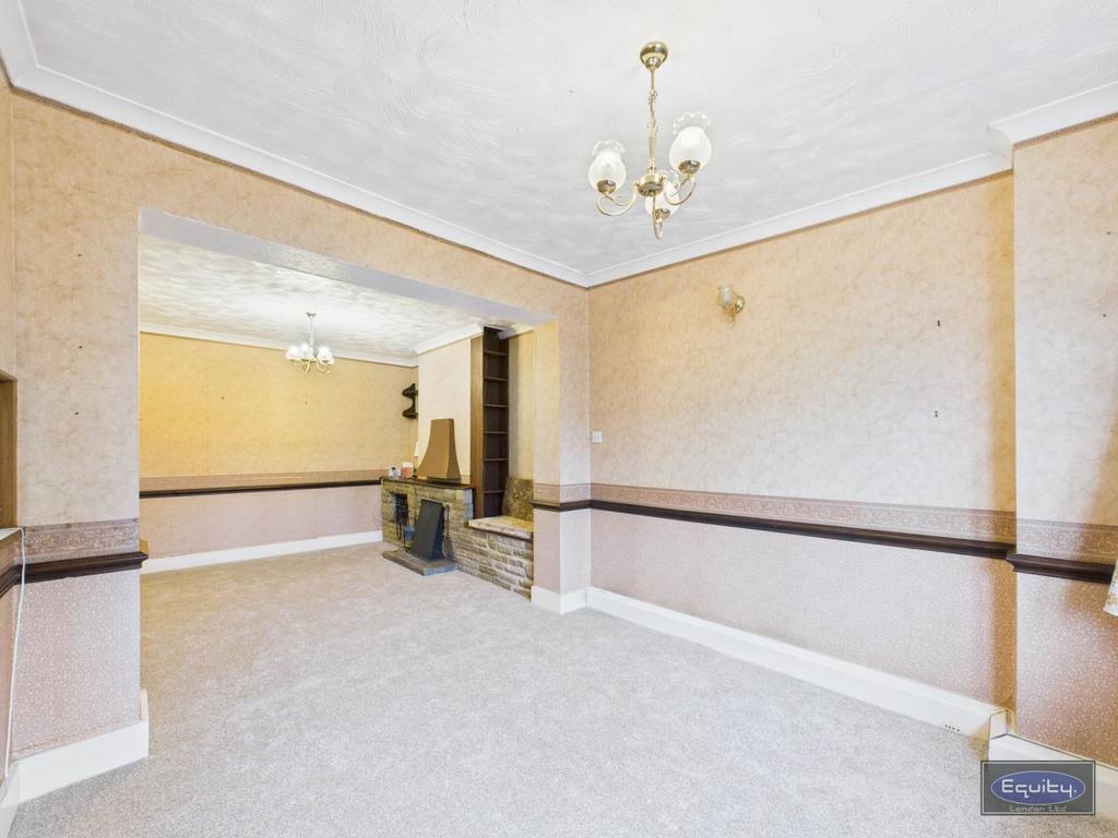 Dining Room (4)