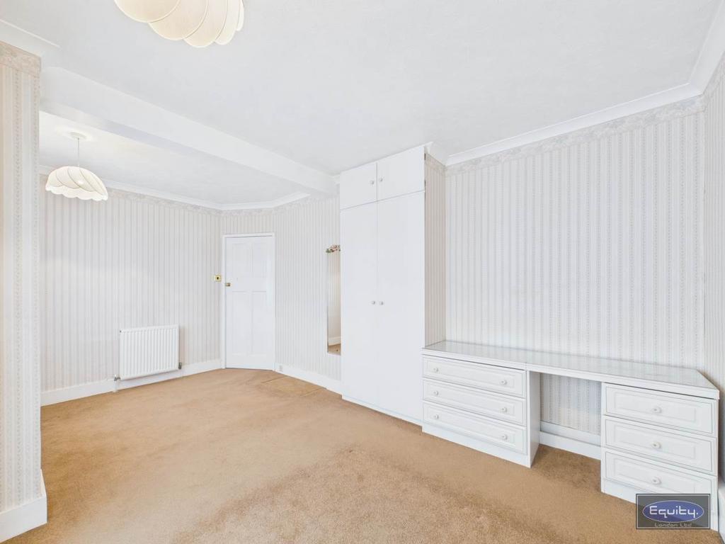 Bedroom One (4)