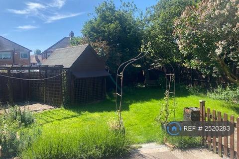 3 bedroom semi-detached house to rent, Braymoor Road, Birmingham, B33