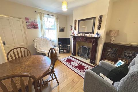 3 bedroom townhouse for sale, North Street, Leek, Staffordshire