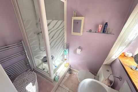 3 bedroom townhouse for sale, North Street, Leek, Staffordshire