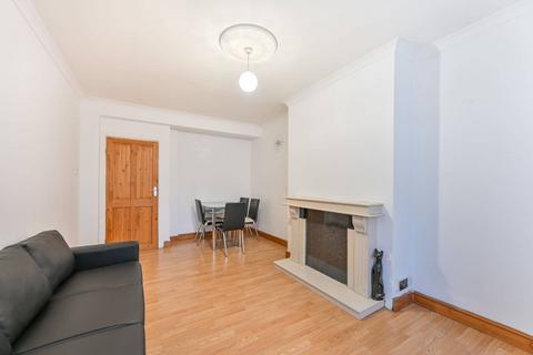 2 bedroom flat for sale, Broughton Court, Ealing, London, W13