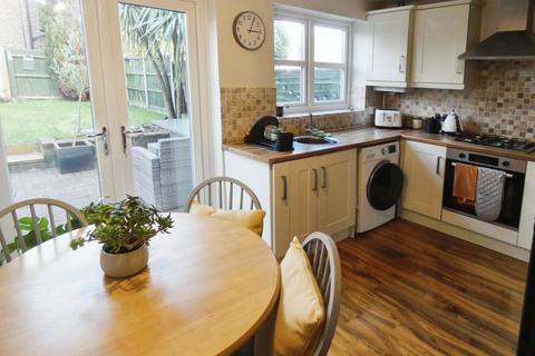 2 bedroom semi-detached house to rent, Grizedale Close, Forest Town, NG19