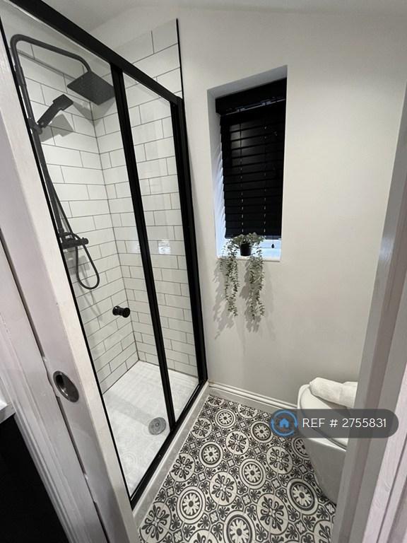 Room 4 En-Suite