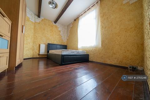 1 bedroom in a house share to rent, Moorside Road, Bromley, BR1