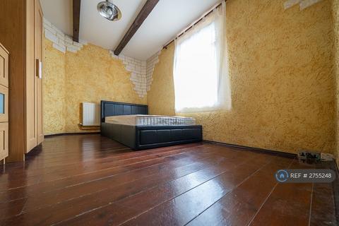 1 bedroom in a house share to rent, Moorside Road, Bromley, BR1