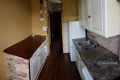 1 bedroom in a house share to rent, Moorside Road, Bromley, BR1