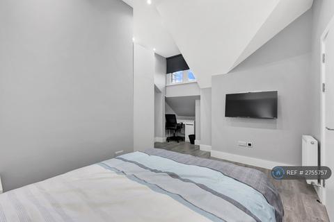 2 bedroom flat to rent, Earlham Grove, Forest Gate, E7